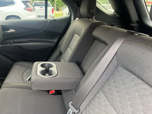 Used 2018 Chevrolet Equinox LT image 8