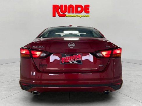 Used 2024 Nissan Altima 2.5 SV w/ SV Premium Package image 4
