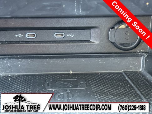 Used 2022 Volkswagen Tiguan SE image 28