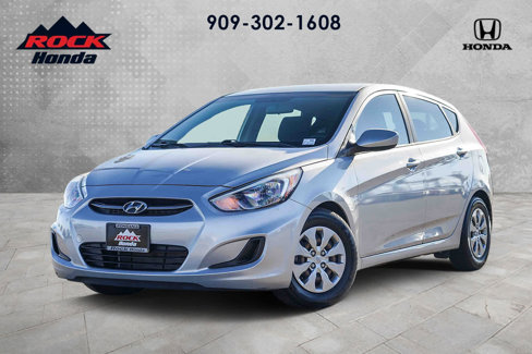Used 2017 Hyundai Accent SE image 1