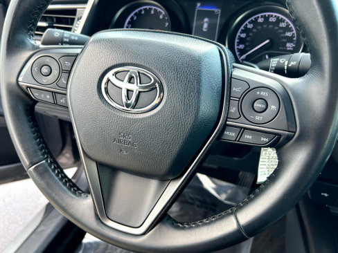 Used 2022 Toyota Camry SE image 45
