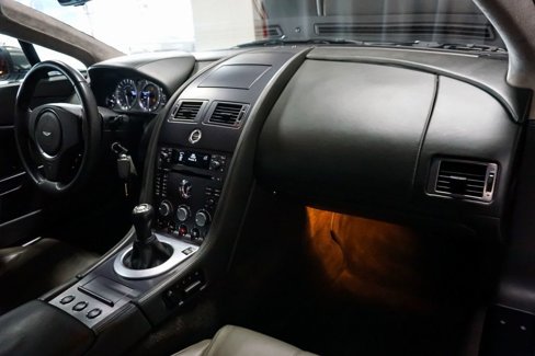 Used 2007 Aston Martin V8 Vantage Coupe image 38