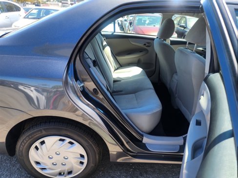 Used 2013 Toyota Corolla L image 17