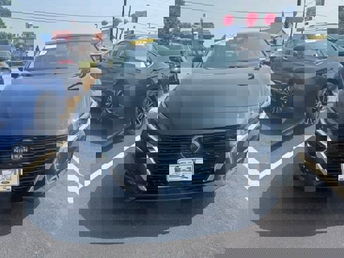 Used 2024 Nissan Altima 2.5 S image 3