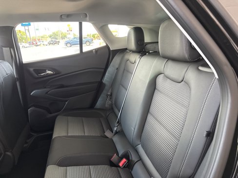 New 2025 Chevrolet Trax LT w/ Sunroof Package image 23