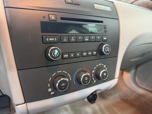 Used 2005 Buick LaCrosse CX image 15