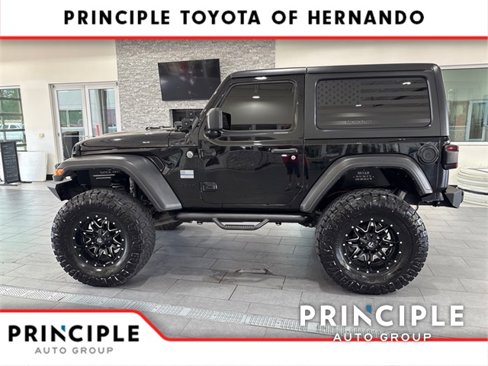 Used 2018 Jeep Wrangler Sport image 8