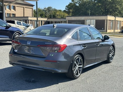 Used 2022 Honda Civic Touring image 10