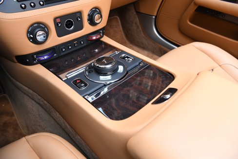 Certified 2021 Rolls-Royce Dawn image 16