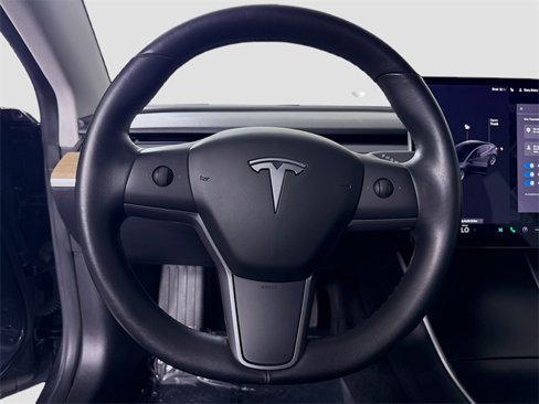 Used 2018 Tesla Model 3 Long Range image 10