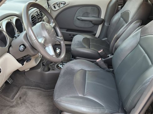 Used 2004 Chrysler PT Cruiser Limited w/ Chrome Accents Group image 11
