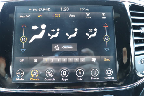 Used 2020 Jeep Grand Cherokee Limited w/ Luxury Group II image 37