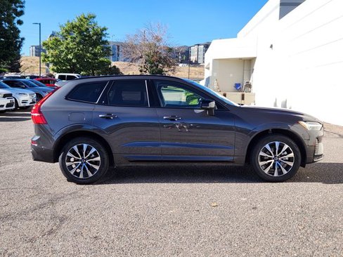 Certified 2025 Volvo XC60 B5 Plus image 8