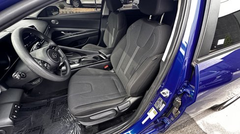 Used 2021 Hyundai Elantra SE image 21