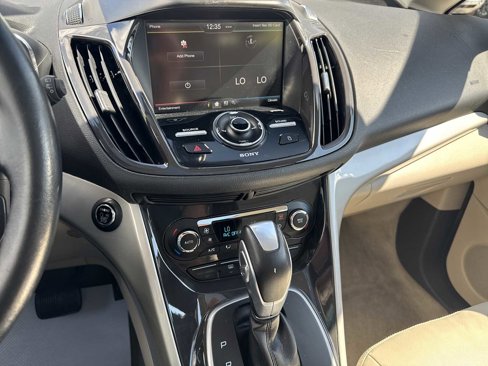 Used 2015 Ford C-MAX SEL w/ Equipment Group 302A image 28