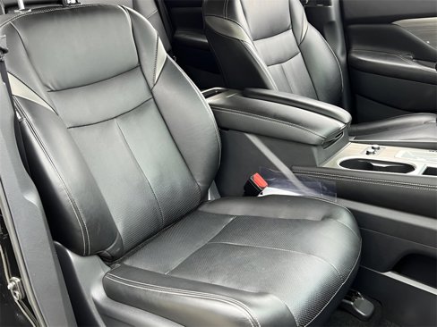 Used 2018 Nissan Murano Platinum image 16