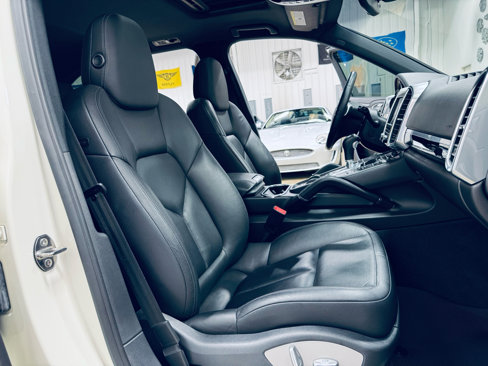 Used 2011 Porsche Cayenne image 38