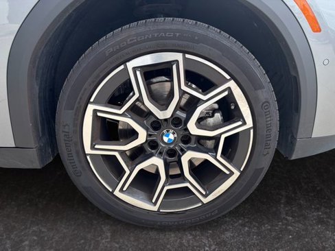 Certified 2025 BMW X2 xDrive28i w/ Convenience Package image 31
