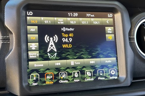 Used 2022 Jeep Wrangler Unlimited Sahara image 18