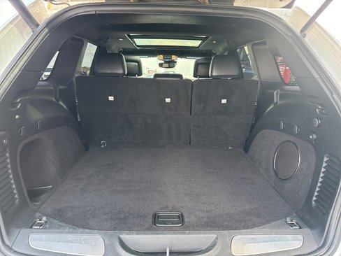 Used 2018 Jeep Grand Cherokee Limited image 31