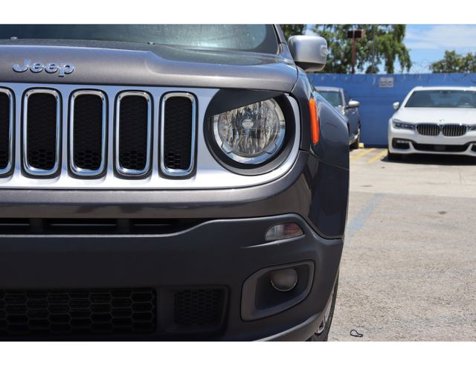 Used 2017 Jeep Renegade Limited image 15