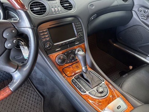 Used 2007 Mercedes-Benz SL 550 w/ Premium Pkg II image 33