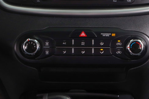 Used 2017 Kia Sorento LX image 20