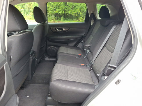 Used 2020 Nissan Rogue S w/ Special Edition Package image 20