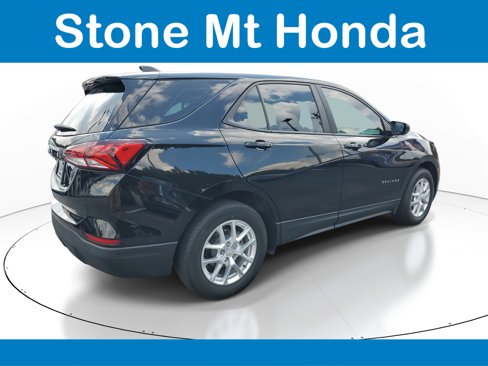 Used 2022 Chevrolet Equinox LS image 6