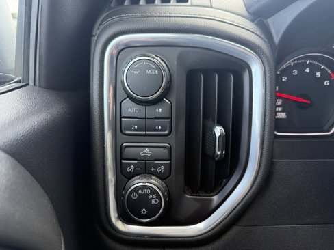 Used 2020 Chevrolet Silverado 1500 LT w/ All-Star Edition image 23