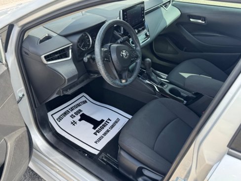 Used 2020 Toyota Corolla LE image 10