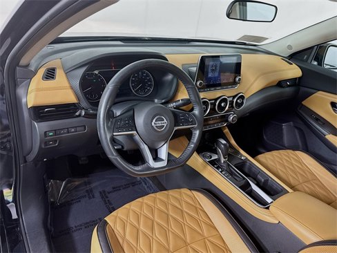 Used 2021 Nissan Sentra SV w/ SV Premium Package image 18