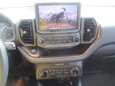 Used 2024 Ford Bronco Sport Outer Banks w/ Tech Package image 5