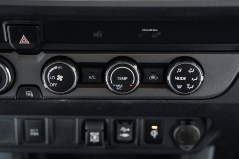 Used 2019 Toyota Tacoma TRD Off-Road image 33