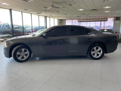 Used 2014 Dodge Charger SE image 4