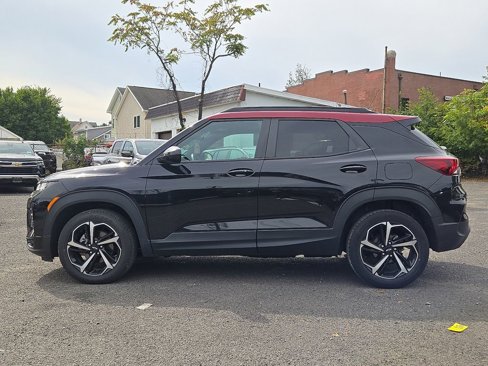 Used 2021 Chevrolet TrailBlazer RS w/ Sun and Liftgate Package image 4