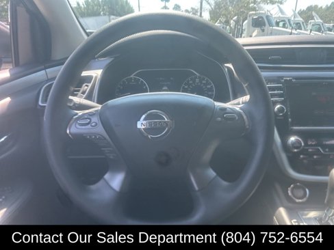 Used 2019 Nissan Murano S image 16