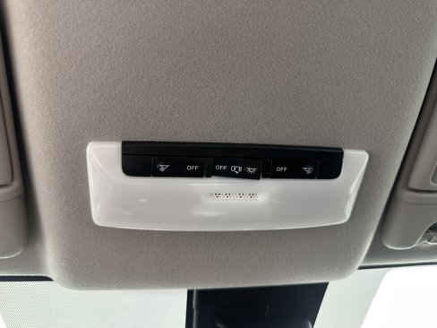 New 2025 Nissan Versa S w/ Trunk Package image 27