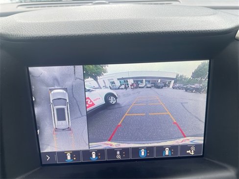 Used 2019 GMC Terrain Denali w/ Advanced Safety Package image 8
