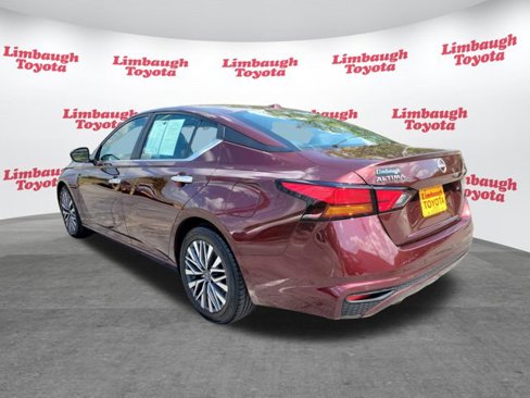 Used 2024 Nissan Altima 2.5 SV image 26