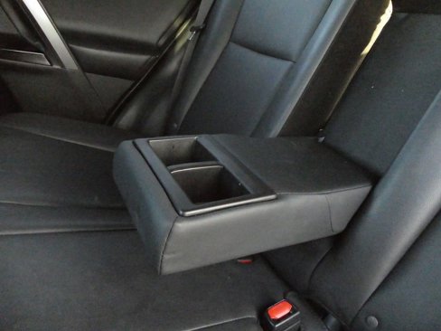 Used 2016 Toyota RAV4 SE image 35
