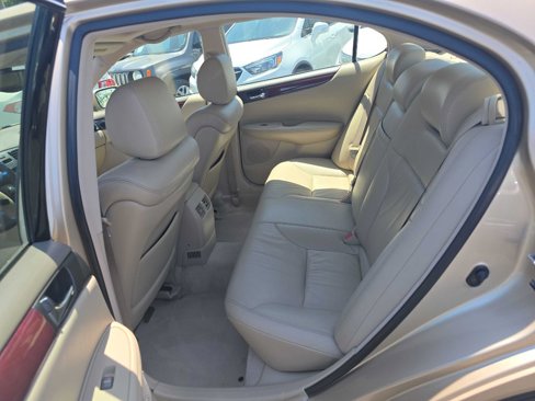 Used 2003 Lexus ES 330 image 7