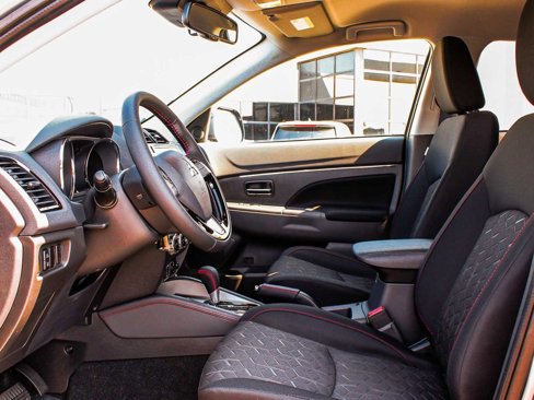 New 2025 Mitsubishi Outlander Sport LE image 27