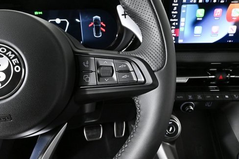 New 2024 Alfa Romeo Tonale Veloce image 12