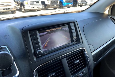 Used 2019 Dodge Grand Caravan SE image 27