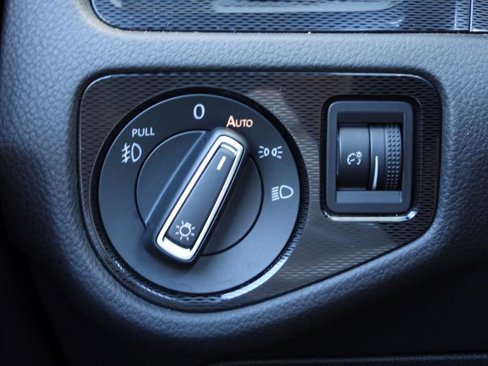 Used 2016 Volkswagen GTI SE w/ Lighting Package (SEL) image 74
