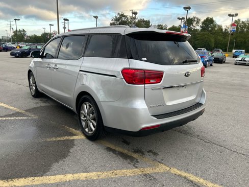 Used 2019 Kia Sedona EX image 6