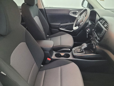 Used 2023 Kia Soul LX w/ LX Technology Package image 21