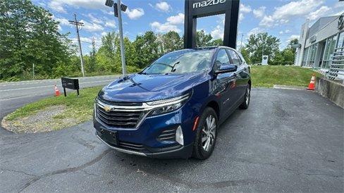 Used 2023 Chevrolet Equinox LT image 2