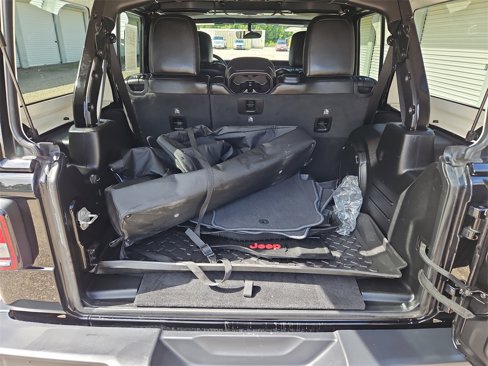 Used 2021 Jeep Wrangler Unlimited Sahara w/ Dual Top Group image 35